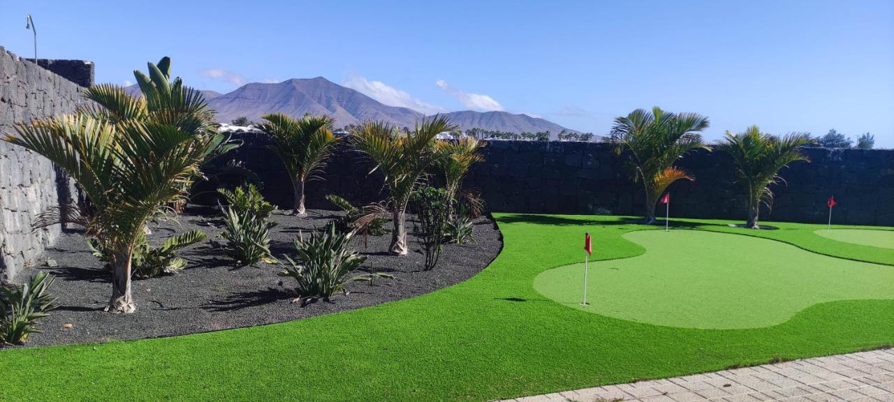 Villa Esmeralda Playa Blanca  Luaran gambar