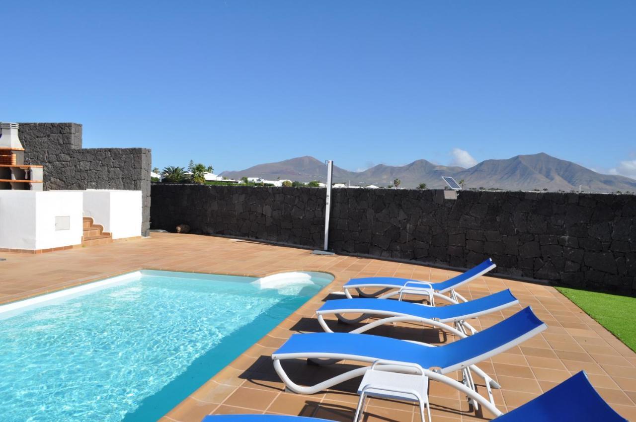 Villa Esmeralda Playa Blanca  Luaran gambar